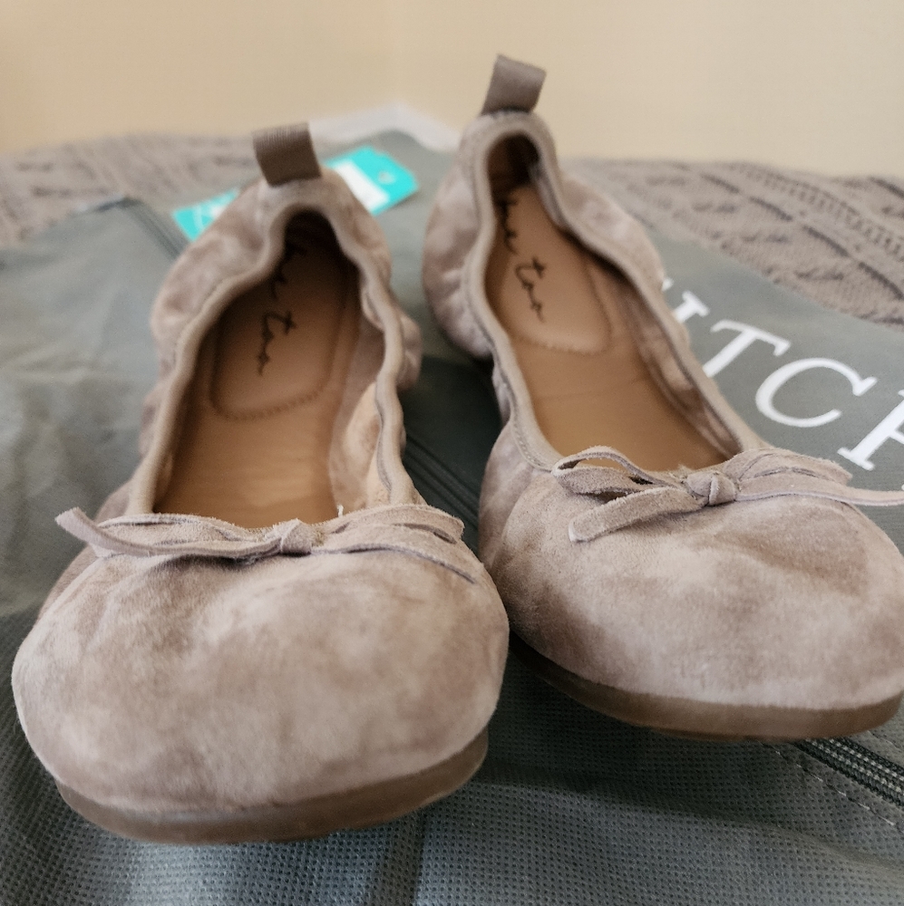 ME TOO Shoes Ivy Ballet Suede Flats